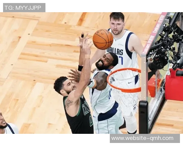 塔图姆与布朗在关键时刻表现低迷合计12投仅1中影响球队胜负